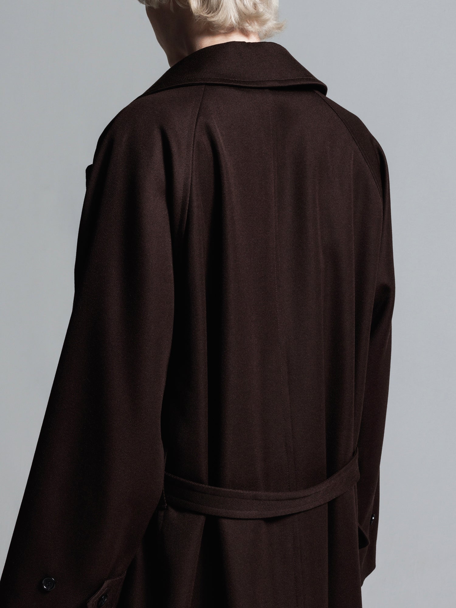 追加生産分予約商品] WOOL GABARDINE TIELOCKEN COAT | ウール