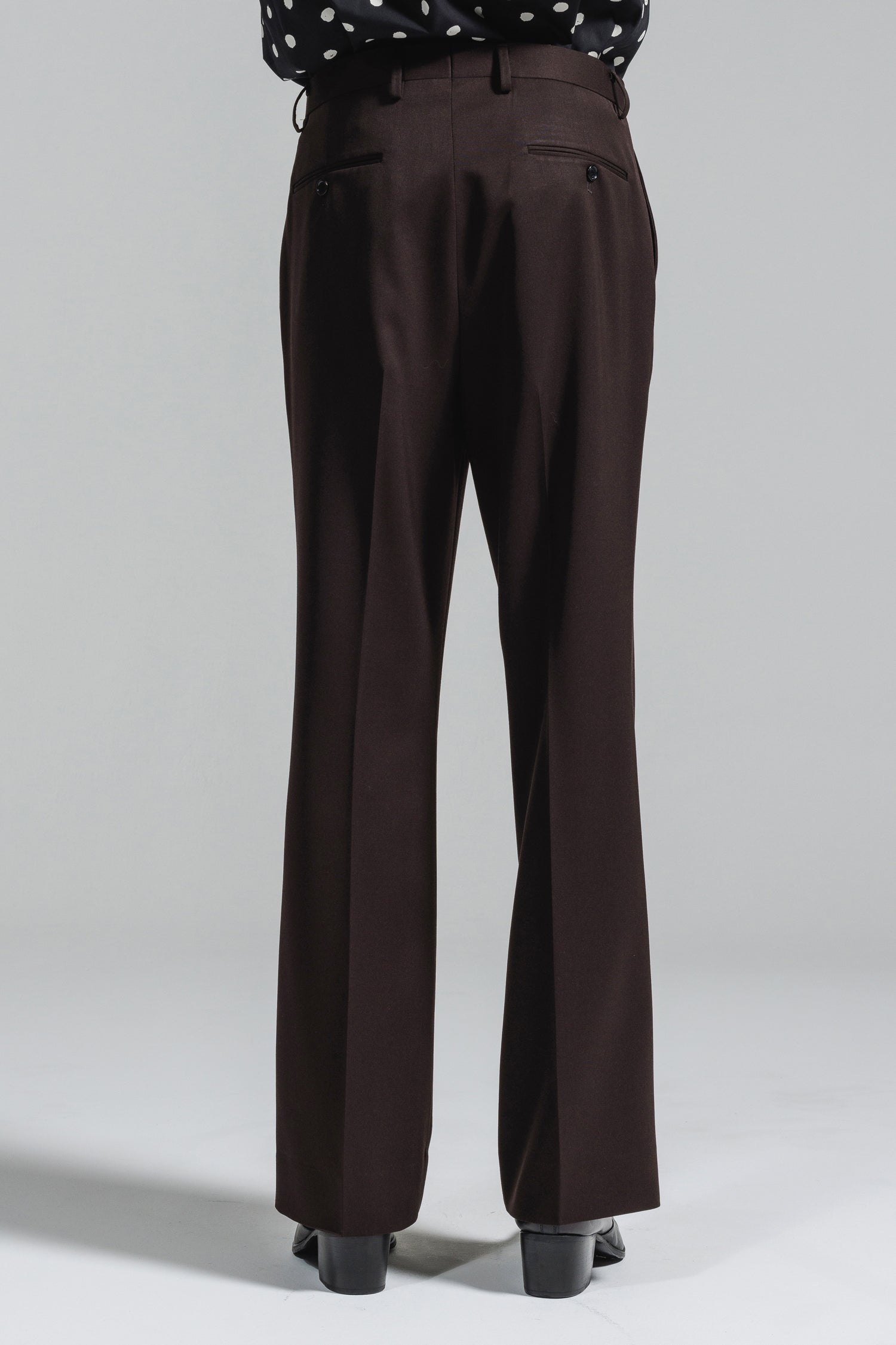 パンツ cornerstone 22aw wool dart flare slacks 予約商品] SUPER 120'S DOESKIN WOOL FLARE TROUSERS [2025A/W