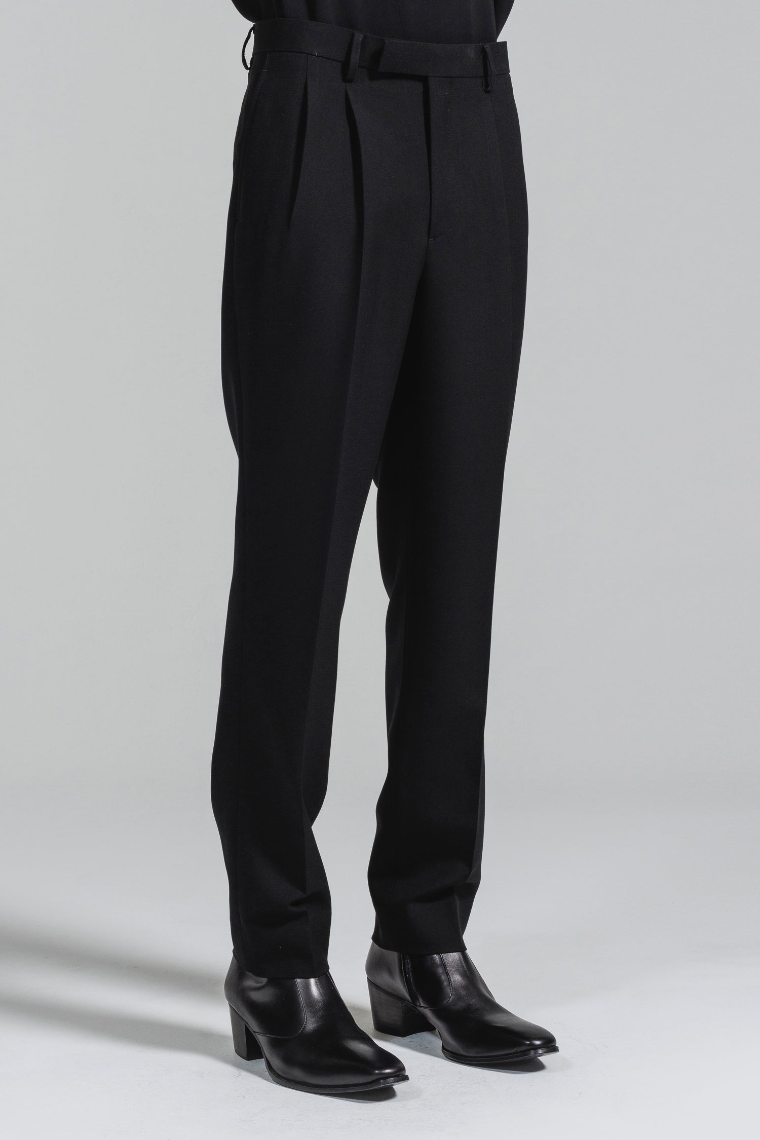 00s slates ツータックトラウザーズ ブラック 実寸32×29 状態良 予約商品] 2TUCK STRAIGHT TROUSERS [2025A/W] – LITHIUM ONLINE