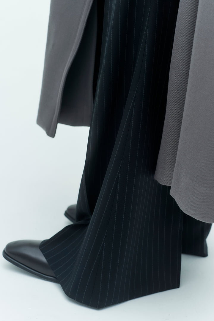 [予約商品] PINSTRIPE WOOL SUPERFLARE TROUSERS [2026A/W]