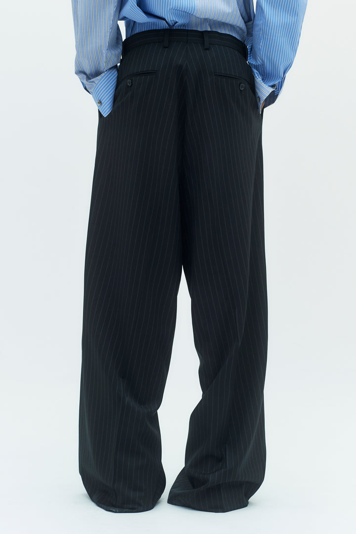 [予約商品] PIN-STRIPE WOOL WIDE BAGGY TROUSERS | ピンストライプ ウール ワイド バギー トラウザーズ [2026A/W]