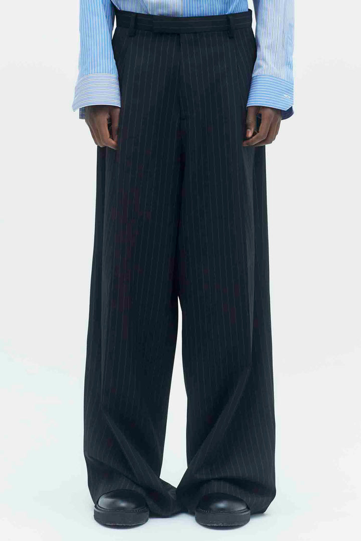 [予約商品] PIN-STRIPE WOOL WIDE BAGGY TROUSERS | ピンストライプ ウール ワイド バギー トラウザーズ [2026A/W]